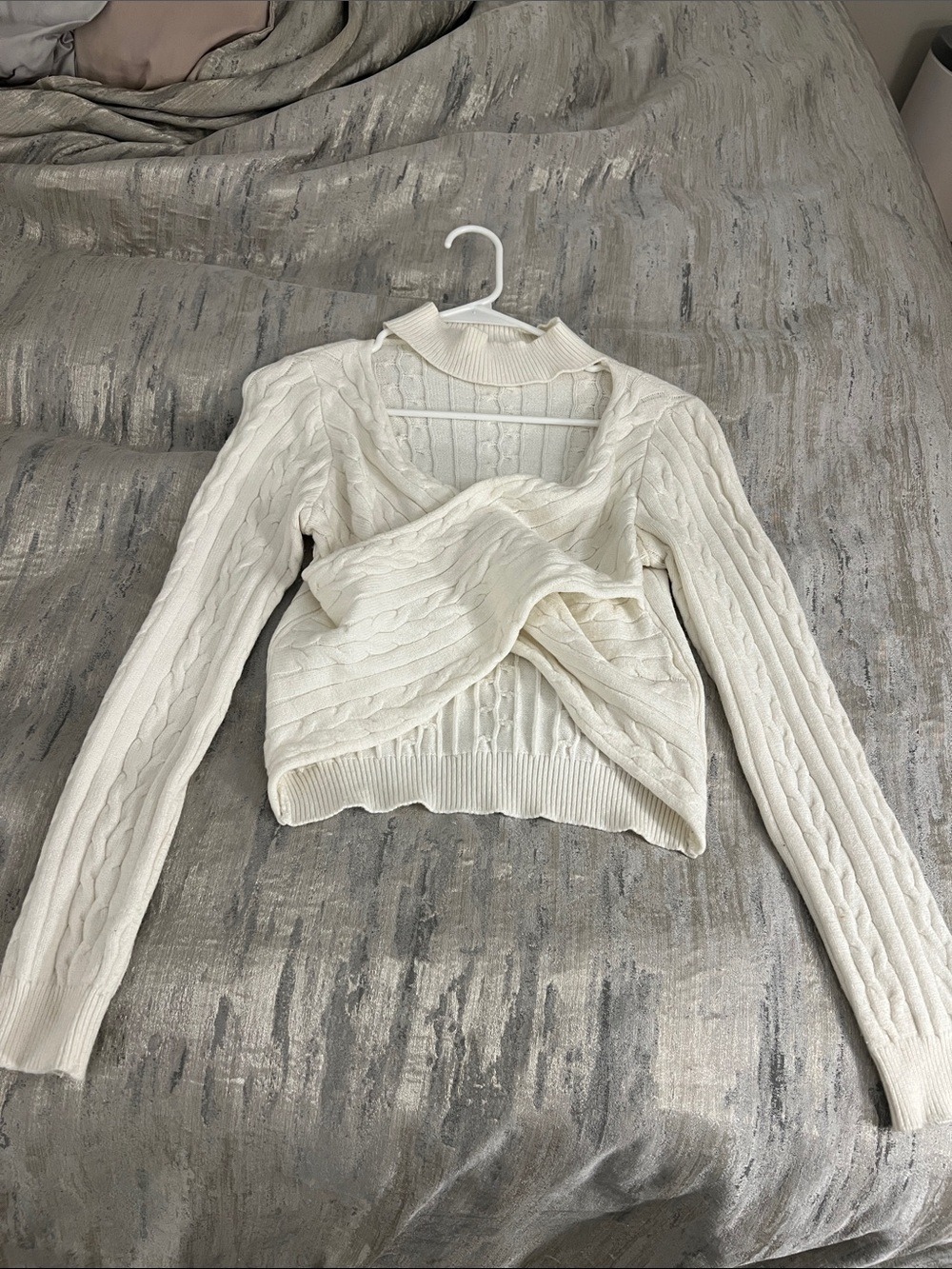 Superdown Cream Cable Knit Twist Collar Sweater